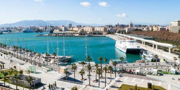 Acogedor Apartamento Cerca Del Centro Historico De Málaga Kültér fotó